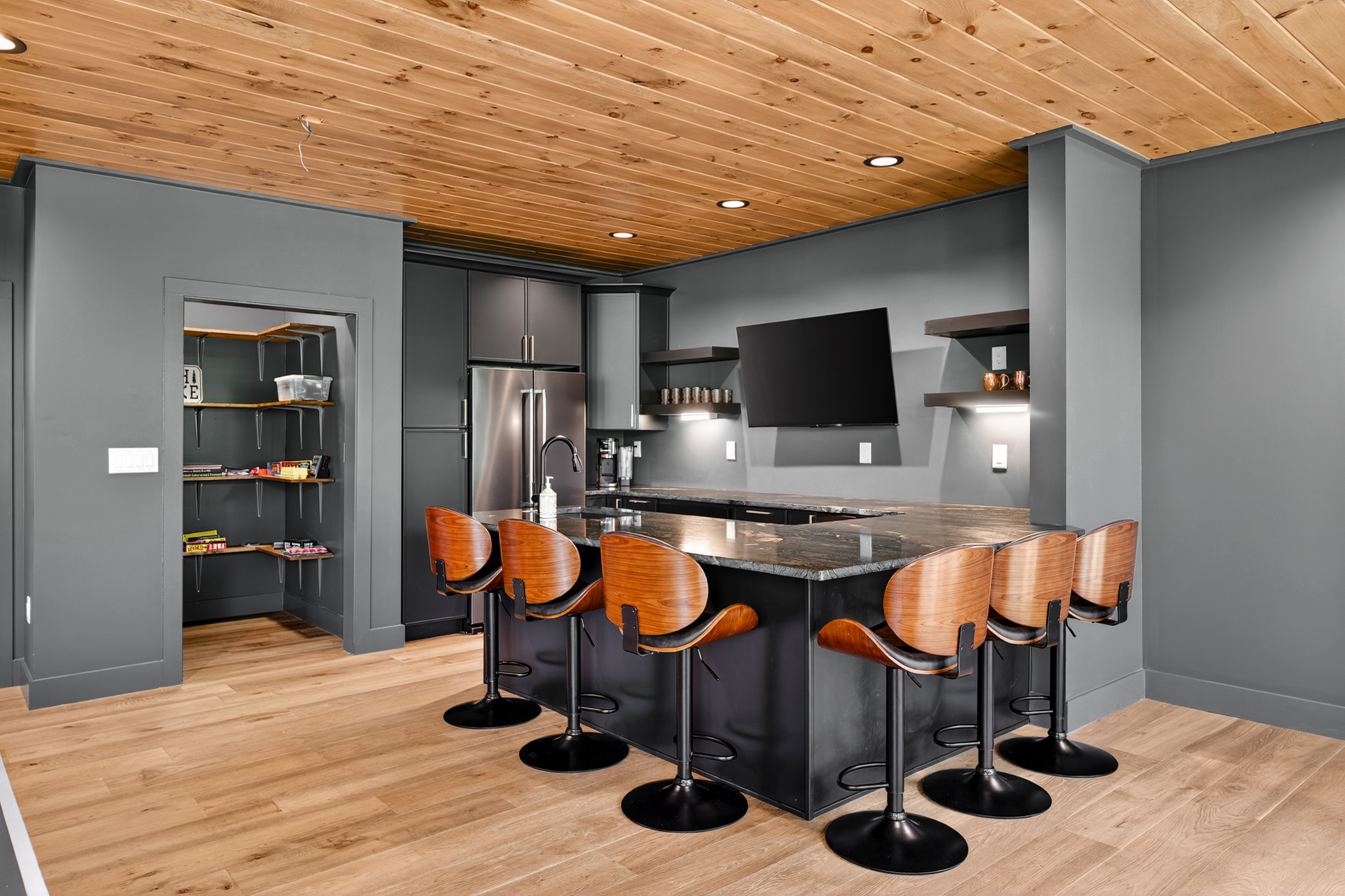 Lower level - photo 3